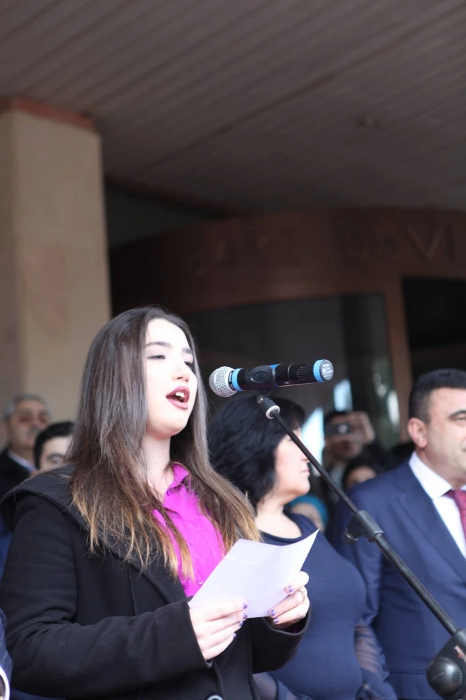 BDU-nun tələbələri əsgərlərimiz üçün toplaşdı (VİDEO, FOTO)