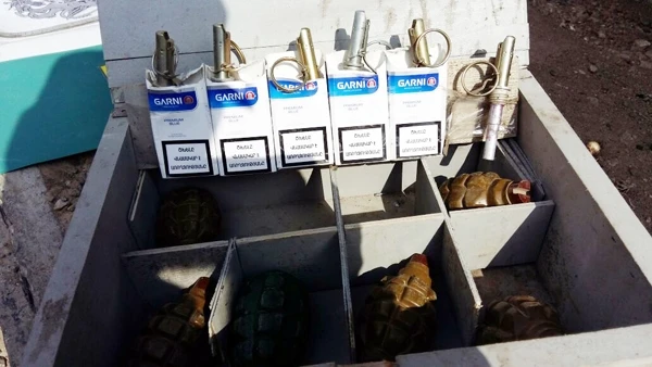 Erməni əsgərlərdən ələ keçirdiyimiz silah-sursat (FOTO)