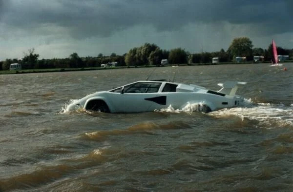 На eBay продают амфибию Lamborghini за $ 27 тысяч долларов
