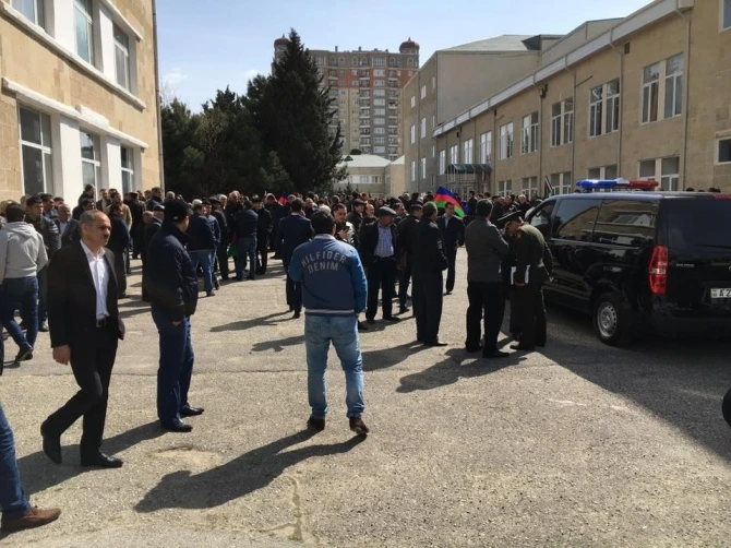 Тела погибших пилотов ВС Азербайджана преданы земле (обновлено, фото)