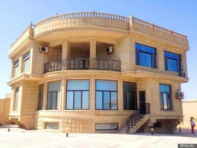 Bakıda satılan ən bahalı villalar (FOTO)