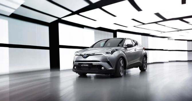 Toyota дала достойный ответ Nissan Qashqai (фото)
