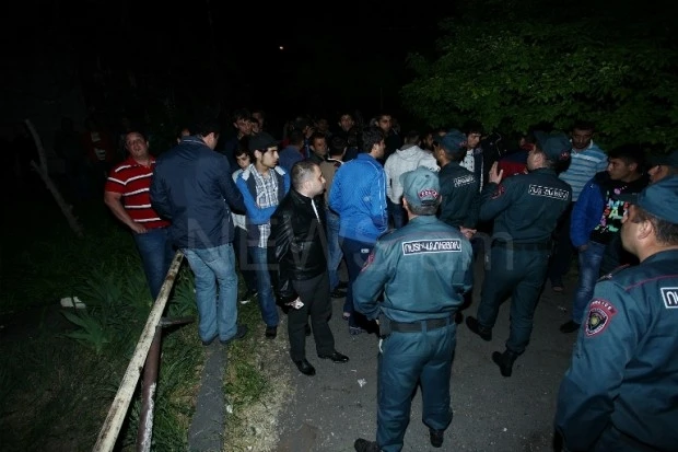 İrəvanda avtobus partladı: 2 ölü, 8 yaralı - VİDEO/FOTO
