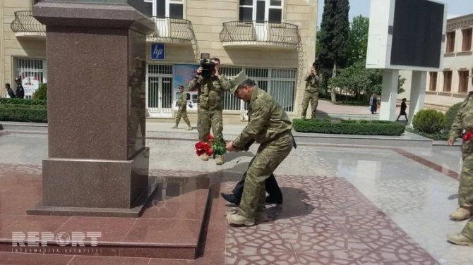 Закир Гасанов на передовой: Разрушены армянские посты (фото)