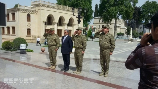 Закир Гасанов на передовой: Разрушены армянские посты (фото)