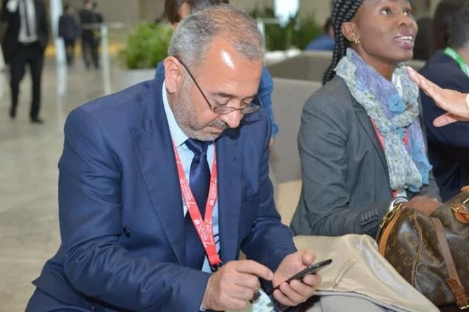 Jurnalistin badalaq vurduğu suriyalı miqrant Bakıya gəldi - FOTO