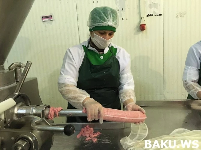 Как в Баку производят халяльные мясные изделия (фото, видео)