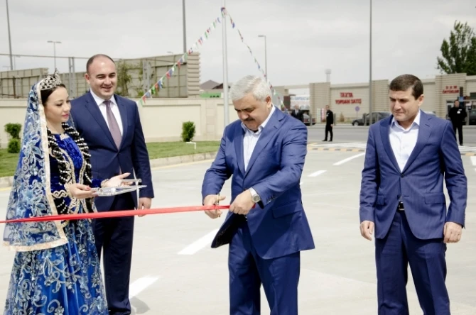 В Баку открылась новая автозаправочная станция (фото)
