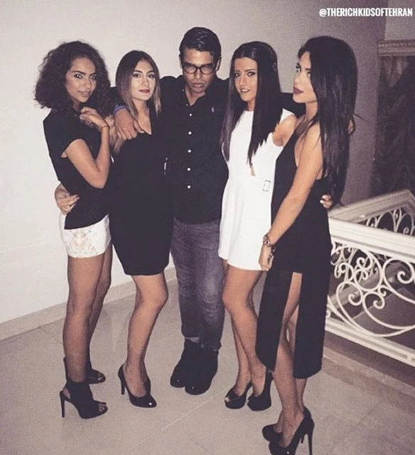 İranda Instagram-dan şəkil paylaşan modellər həbs edilib (FOTO)