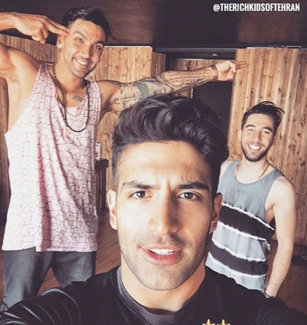 İranda Instagram-dan şəkil paylaşan modellər həbs edilib (FOTO)