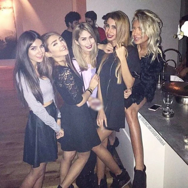 İranda Instagram-dan şəkil paylaşan modellər həbs edilib (FOTO)