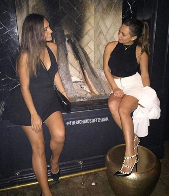 İranda Instagram-dan şəkil paylaşan modellər həbs edilib (FOTO)
