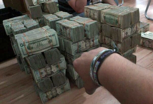 Mafiya başçılarının qızlarının Instagram həyatı (FOTO)
