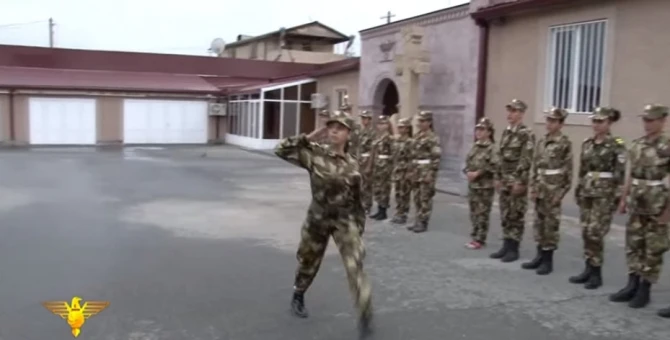 Ermənilər Qarabağda uşaqlara təlim keçir (FOTO, VİDEO)