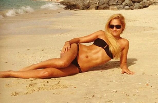 Milyonçu sevgilisini öldürən modelə 15 il həbs cəzası verildi (FOTO, VİDEO)