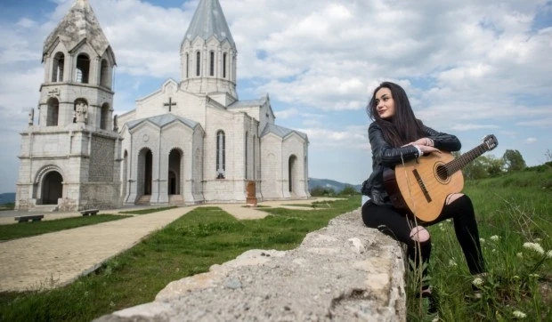 Qarabağın erməni qızları (FOTO)