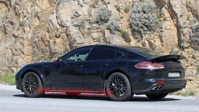В Сети засветились снимки нового Porsche Panamera (фото)