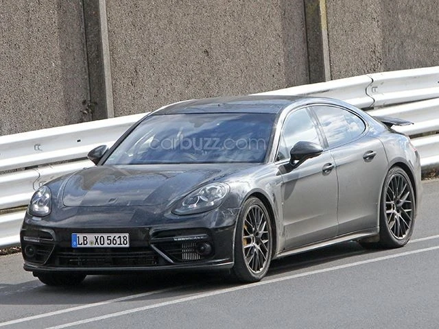 В Сети засветились снимки нового Porsche Panamera (фото)