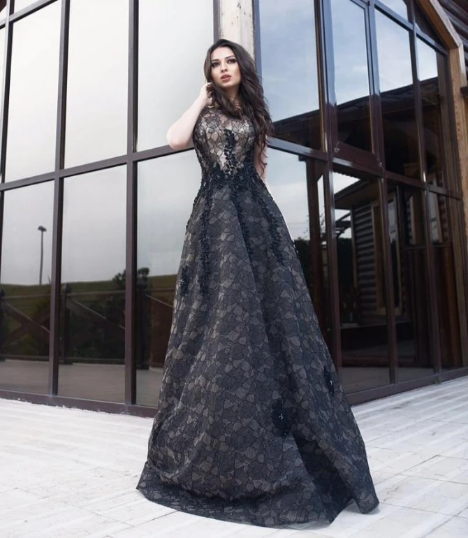 Обладательница титула «I Vice Miss Azerbaijan 2015» в элегантной фотосессии