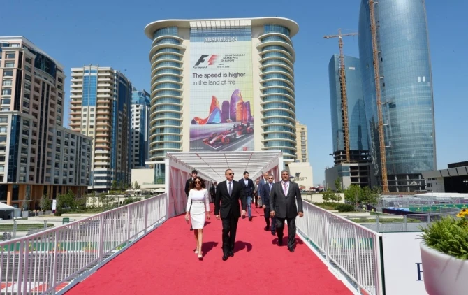 Prezident ailəsi Formula 1-də - Fotolar