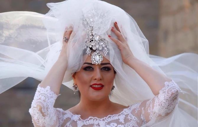 Elza Seyidcahan ağ gəlinlikdə (FOTO)