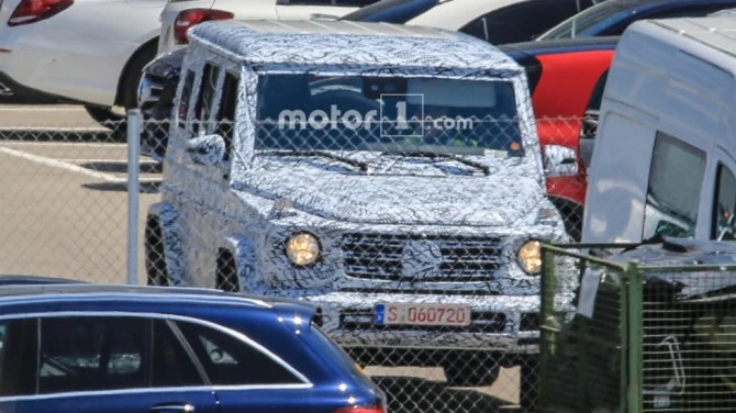 “Мерседес” вывел на тесты новый G-Class (фото)