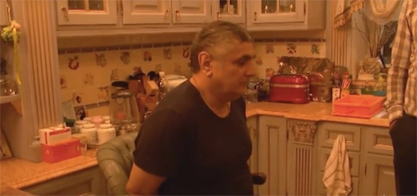 Распространились кадры дворца вора в законе - преемника Деда Хасана (видео)