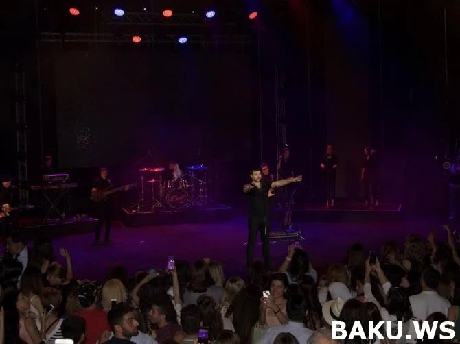 EMIN признался в любви на концерте в Зеленом театре (видео)