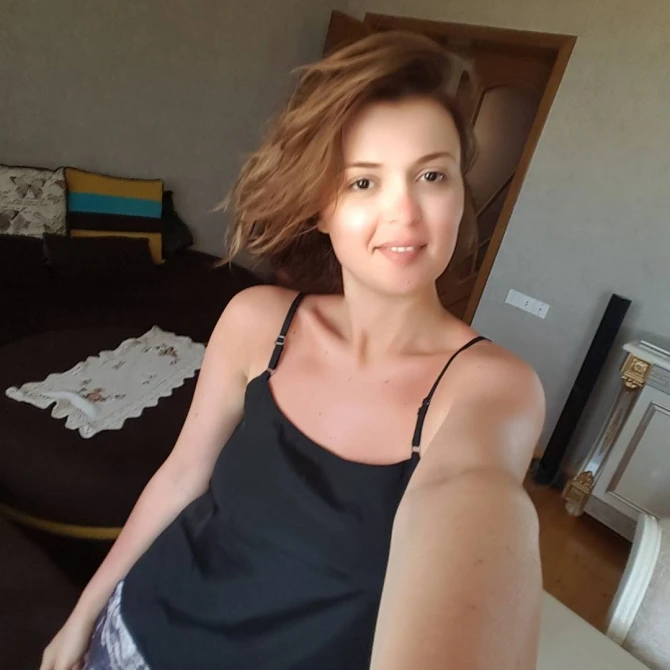 Айгюн Кязимова, Роя Айхан, Нура Сури, Оксана Расулова и другие звезды без макияжа (фото)