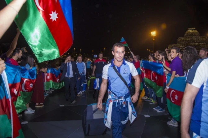 AZAL доставит олимпийскую сборную Азербайджана на Олимпийские игры в Рио-де-Жанейро (видео)