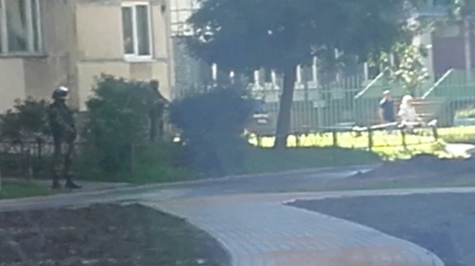 Взрывы в Петербурге: Спецоперация по задержанию террористов (видео)