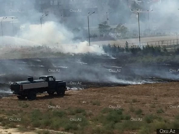 Bakıda cıdır meydanı yanır - FOTO