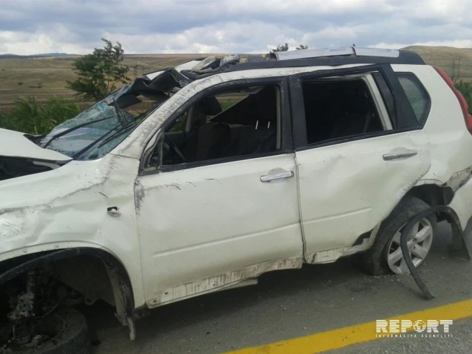 В Азербайджане семья попала в страшное ДТП: есть жертвы (фото)