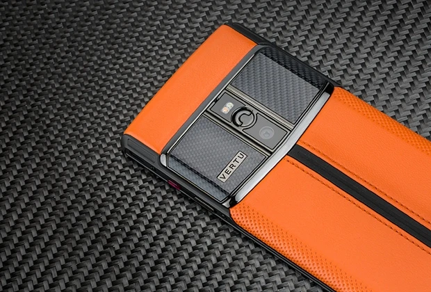 Vertu представила обновленную версию самого мощного смартфона (фото)