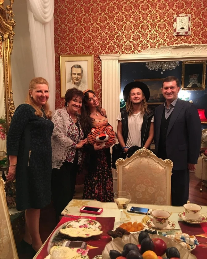 Лейла Алиева в гостях у супруги Муслима Магомаева (фото)