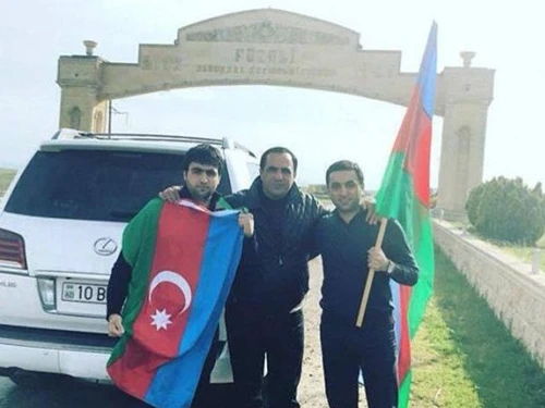 Дорогие автомобили азербайджанских знаменитостей (фото)