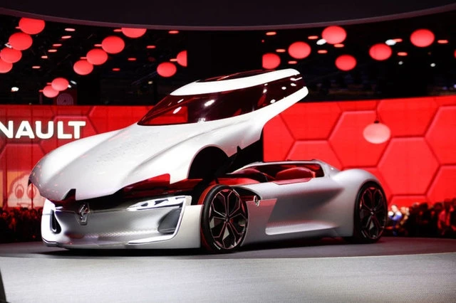 Renaultdan qeyri-adi avtomobil – FOTO