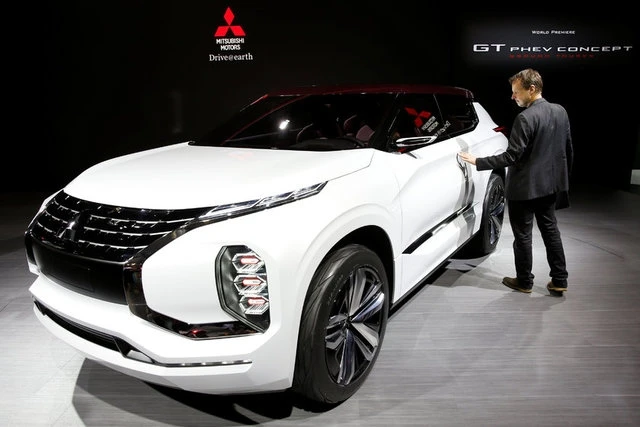 Renaultdan qeyri-adi avtomobil – FOTO