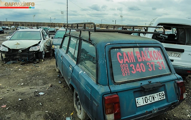 В Баку более 700 автомобилей брошены на штрафстоянке (фото)