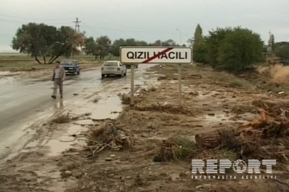 Дожди затопили 10 сел в Азербайджане (фото)