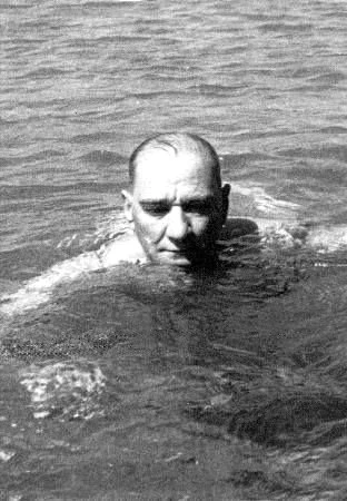 Atatürkün heç görmədiyiniz 20 FOTOSU