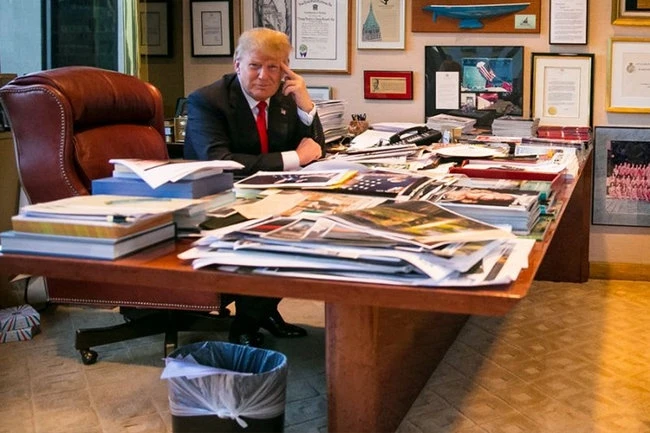 Donald Trampın yaşadığı ev (FOTO)