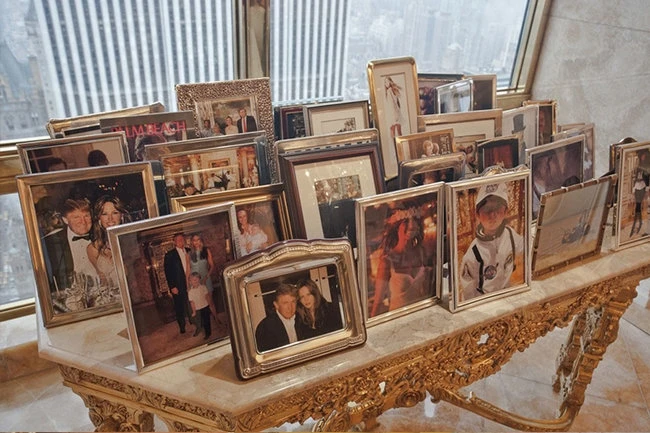 Donald Trampın yaşadığı ev (FOTO)