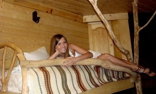 Fotoları ilə interneti alt-üst edən 5 seksual məmur qadın (FOTO)