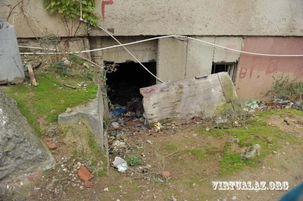 В Баку обрушилось здание: жильцы уже 3-й день ночуют на улице (фото)