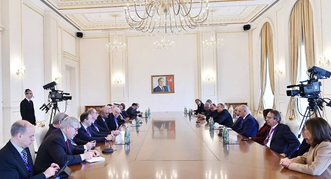 İlham Əliyevlə jurnalist arasında sərt polemika (FOTO)