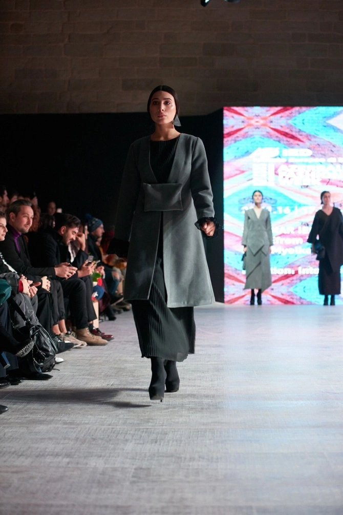 Azerbaijan Fashion Week открылся грандиозным монопоказом (фото)