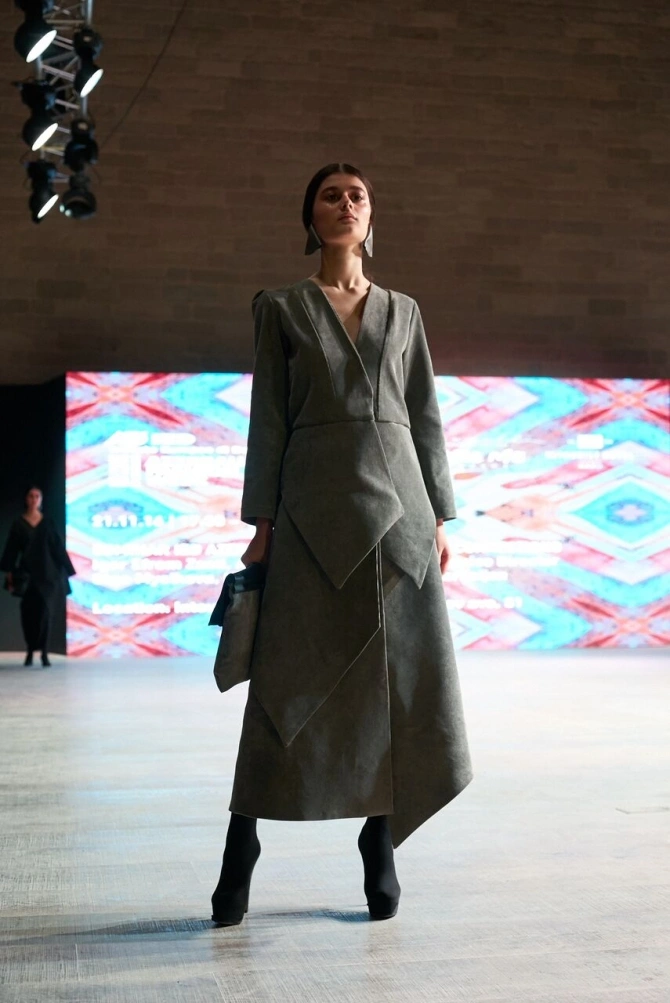 Azerbaijan Fashion Week открылся грандиозным монопоказом (фото)
