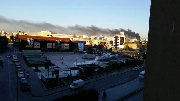 Мощный взрыв в Турции: двое погибших, 17 раненых (видео)