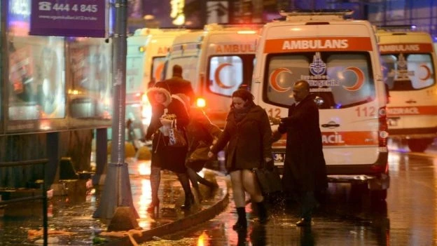 Теракт в ночном клубе в Стамбуле: 39 погибших (фотогалерея)